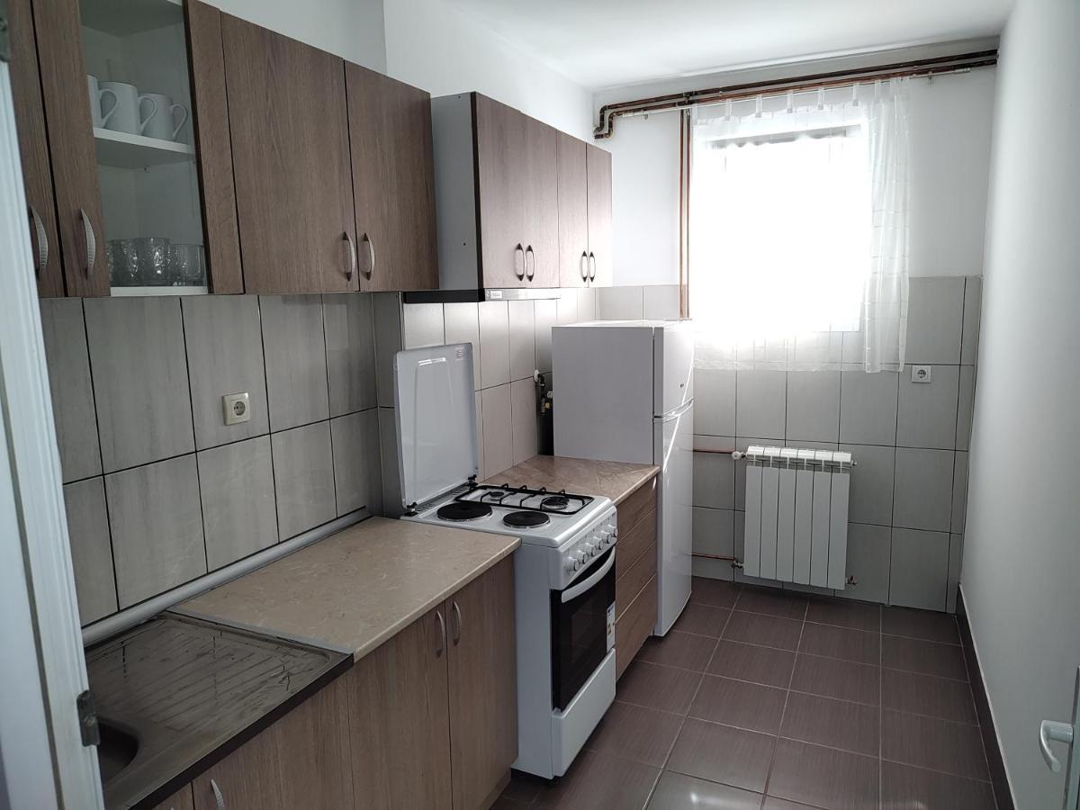 Apartman Anastasija Surcin Ngoại thất bức ảnh
