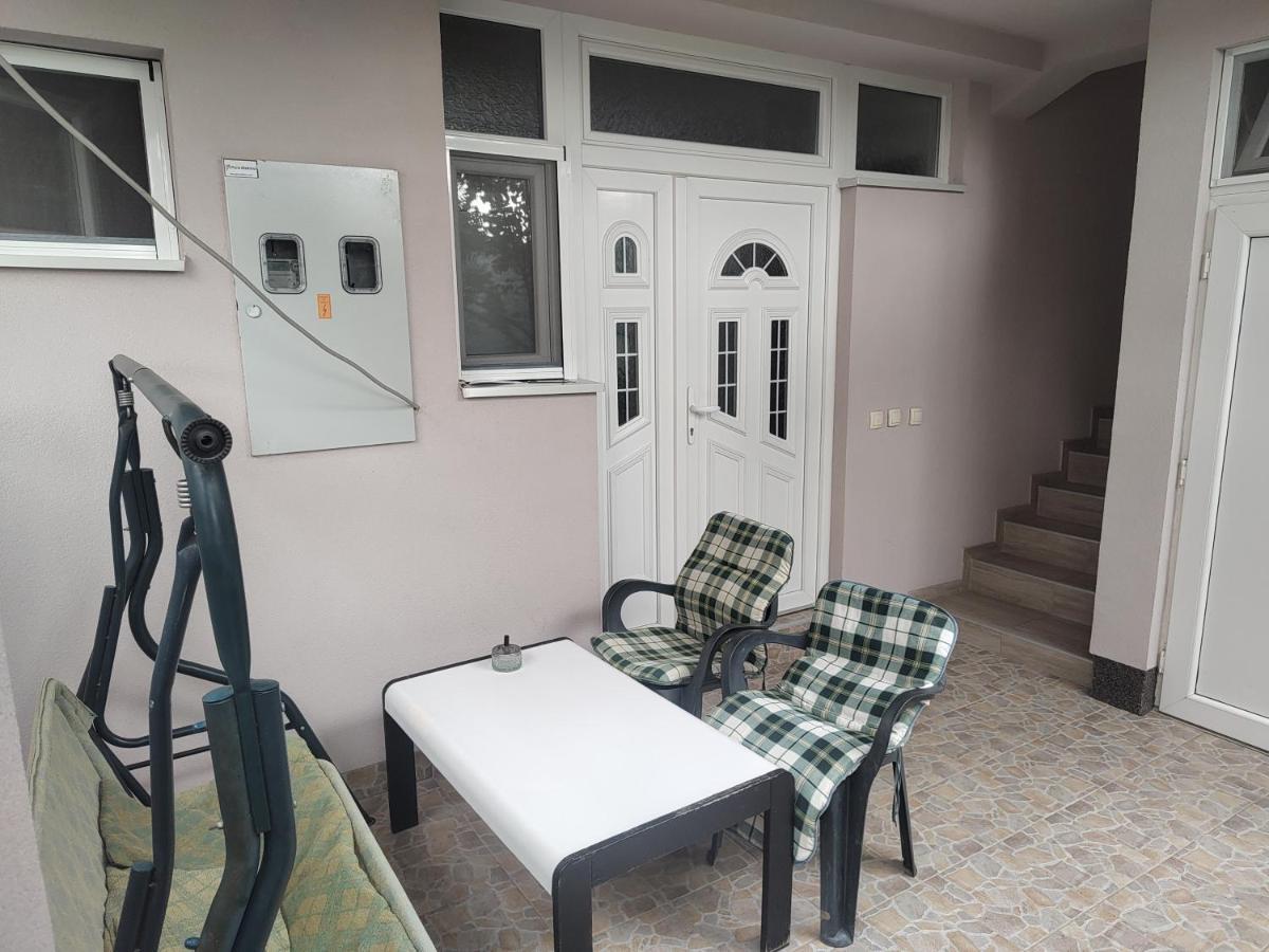 Apartman Anastasija Surcin Ngoại thất bức ảnh
