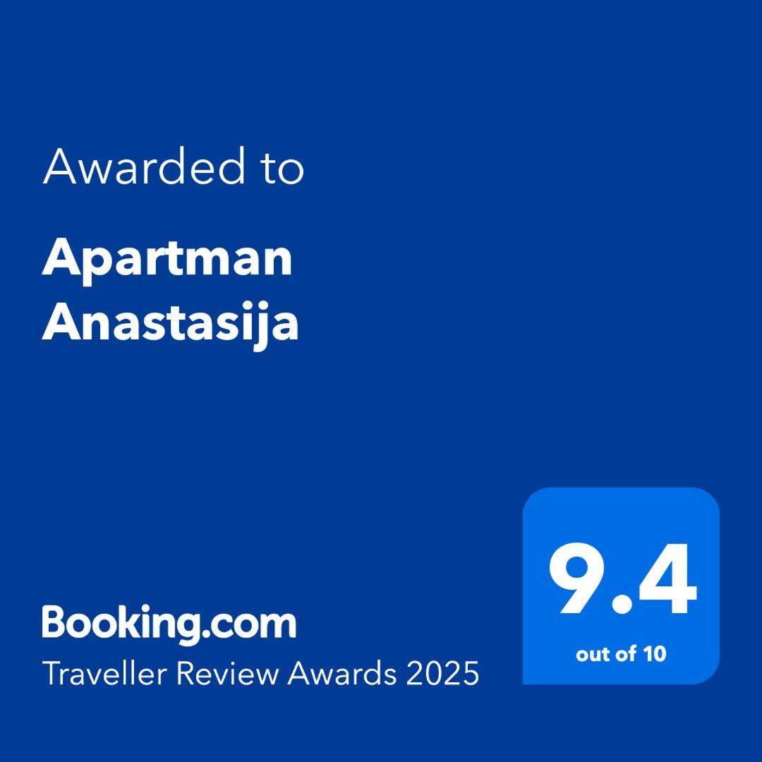 Apartman Anastasija Surcin Ngoại thất bức ảnh